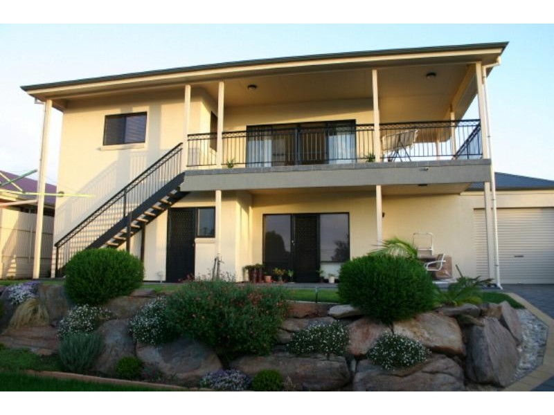 18 Tangier Boulevard, Sellicks Beach SA 5174