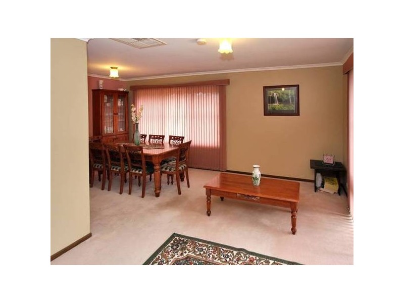 16 Acorn Street, Aberfoyle Park SA 5159