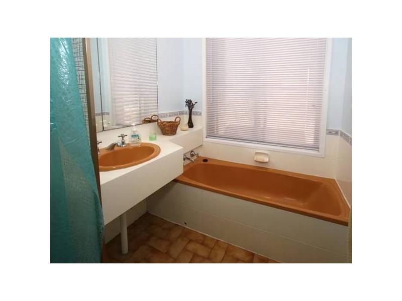 16 Acorn Street, Aberfoyle Park SA 5159