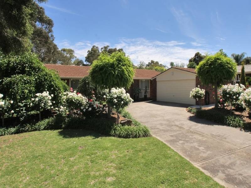 2 Fama Court, Flagstaff Hill SA 5159