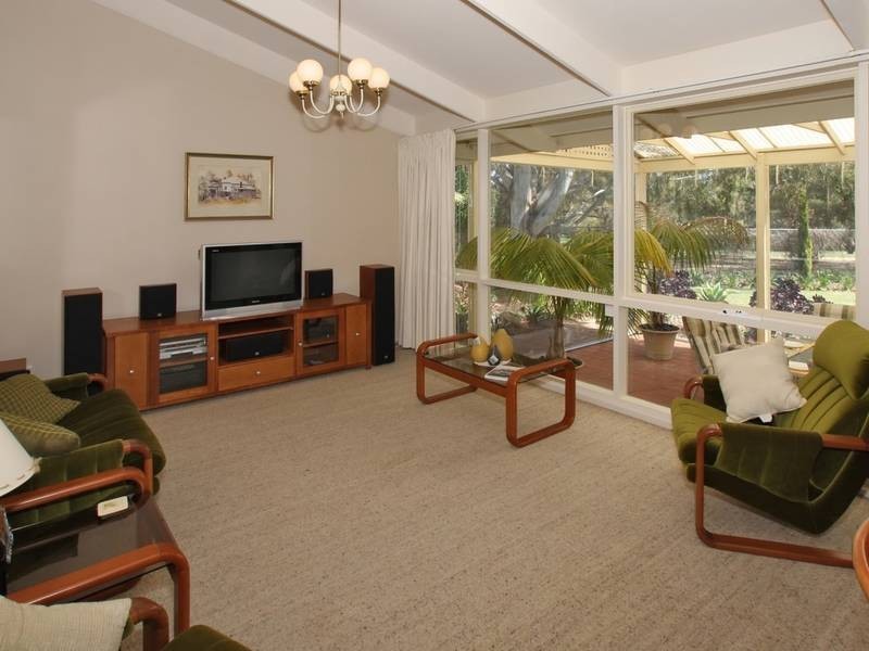 2 Fama Court, Flagstaff Hill SA 5159