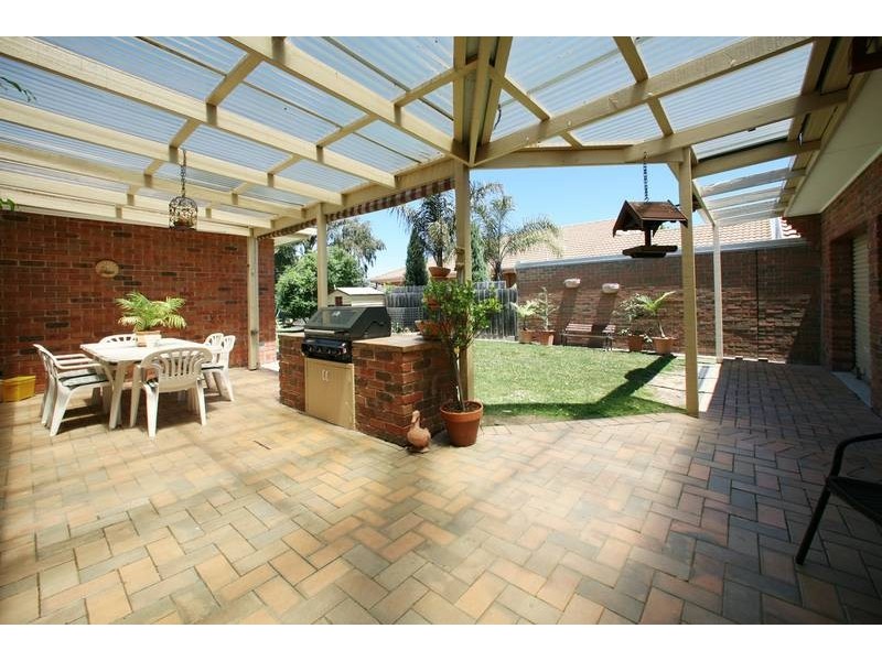 3 Gilda Court, Rowville VIC 3178