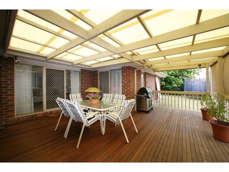 48 Spruce Drive, Rowville VIC 3178