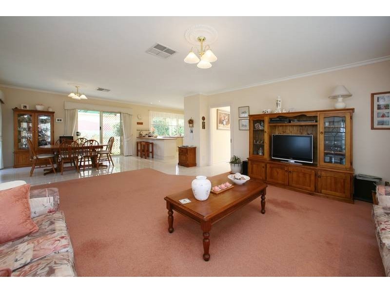 71 Pia Drive, Rowville VIC 3178