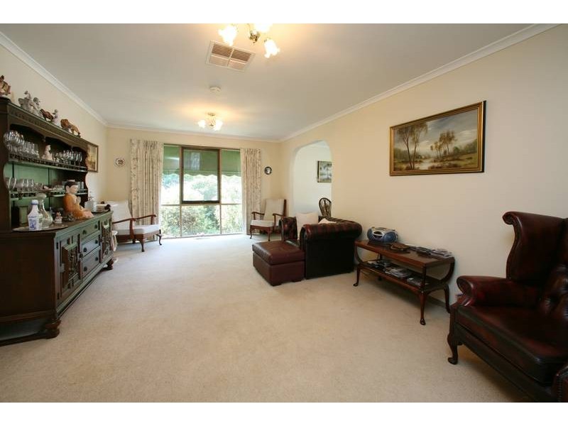 67 Bridgewater Way, Rowville VIC 3178