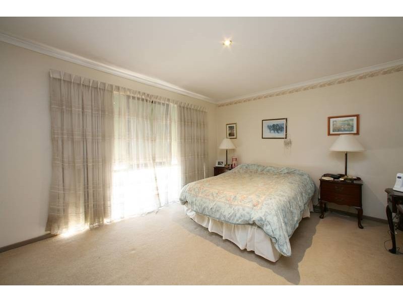 67 Bridgewater Way, Rowville VIC 3178