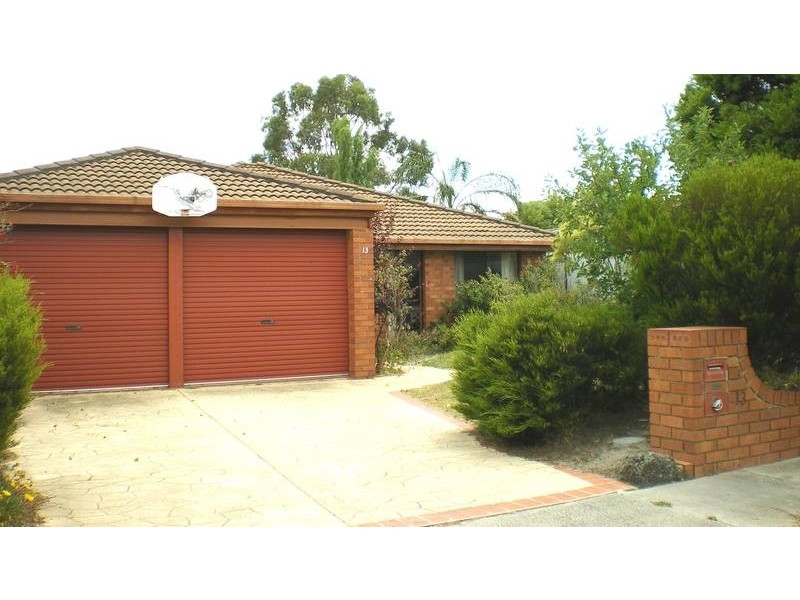 13 St John Place, Rowville VIC 3178