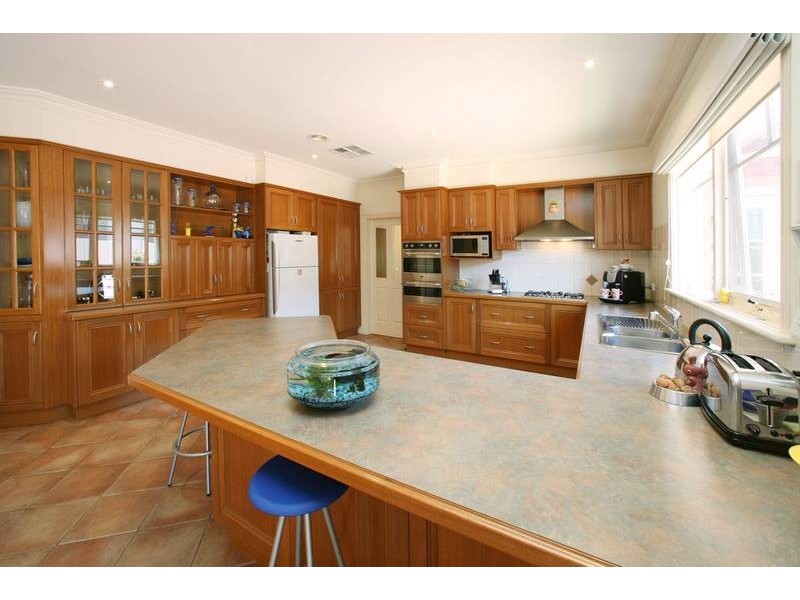 1 Carnoustie Court, Rowville VIC 3178