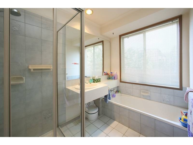 24 Turramurra Drive, Rowville VIC 3178