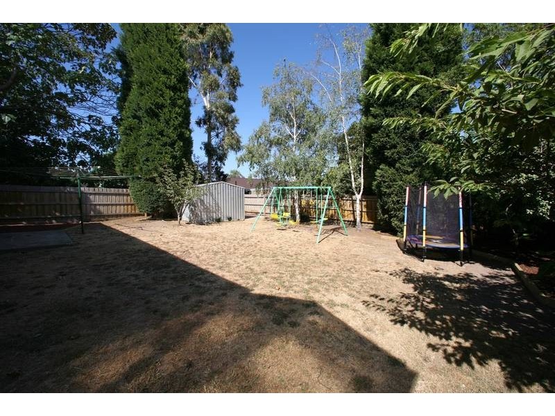 24 Turramurra Drive, Rowville VIC 3178
