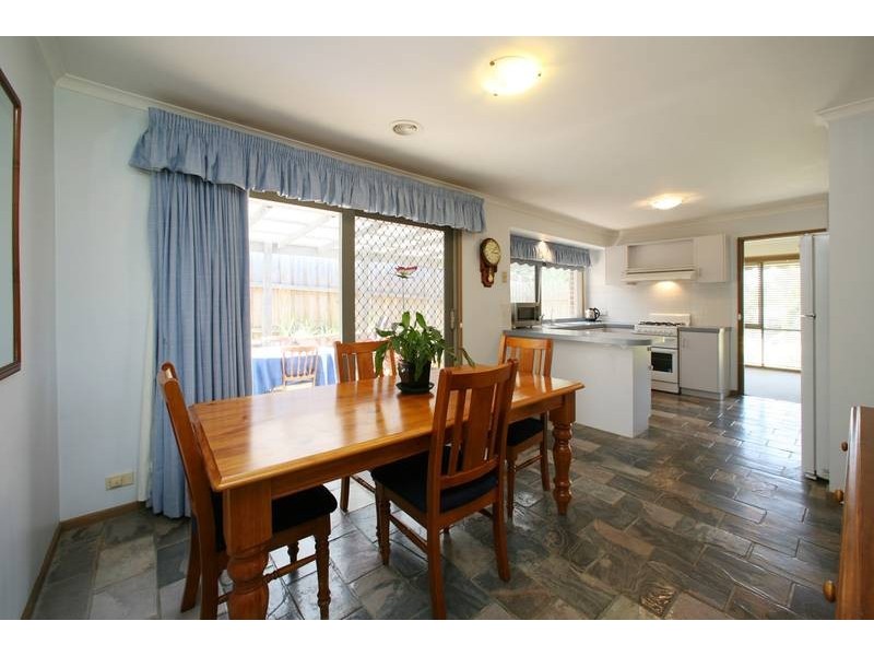 62 Bellfield Drive, Lysterfield VIC 3156