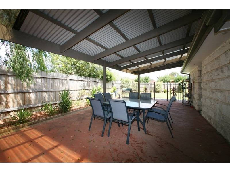 2 Jasmine Court, Rowville VIC 3178
