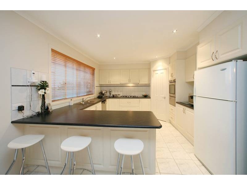 12 Glenview Place, Lysterfield VIC 3156