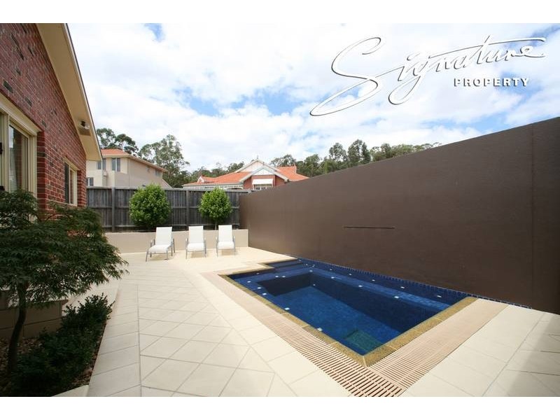 15 Sandford Close, Rowville VIC 3178