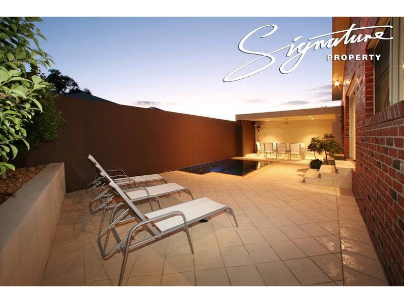 15 Sandford Close, Rowville VIC 3178