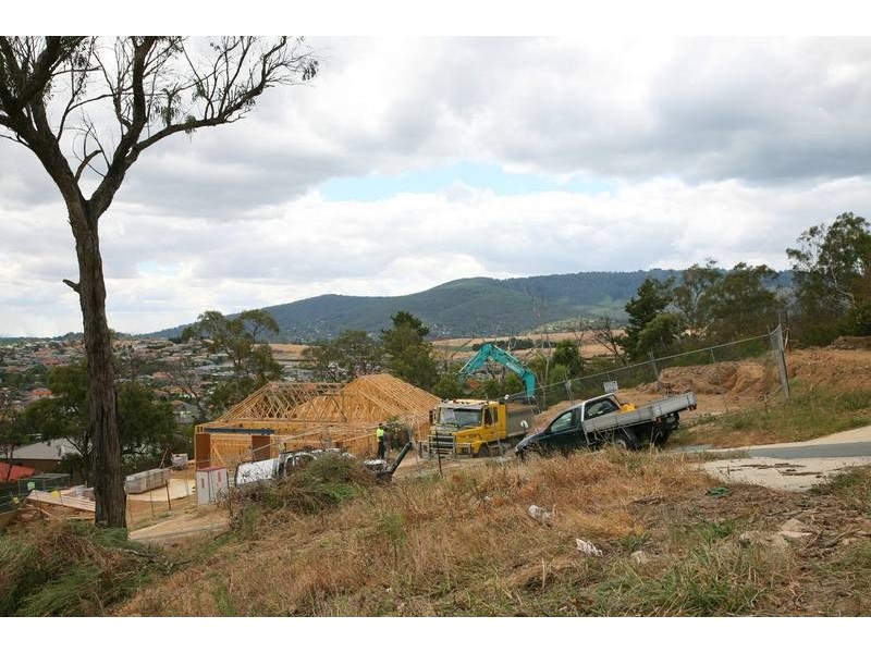 10 (Lot 2) Provence Rise, Lysterfield VIC 3156