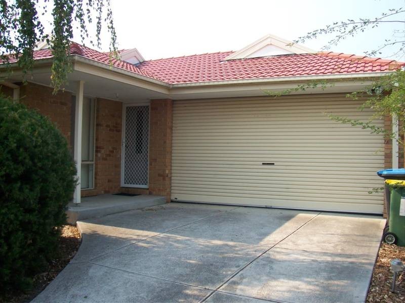 2/13 Kedleston Way, Rowville VIC 3178