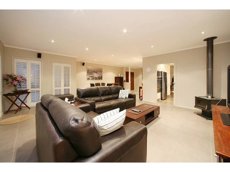 17 Taylors Lane, Rowville VIC 3178