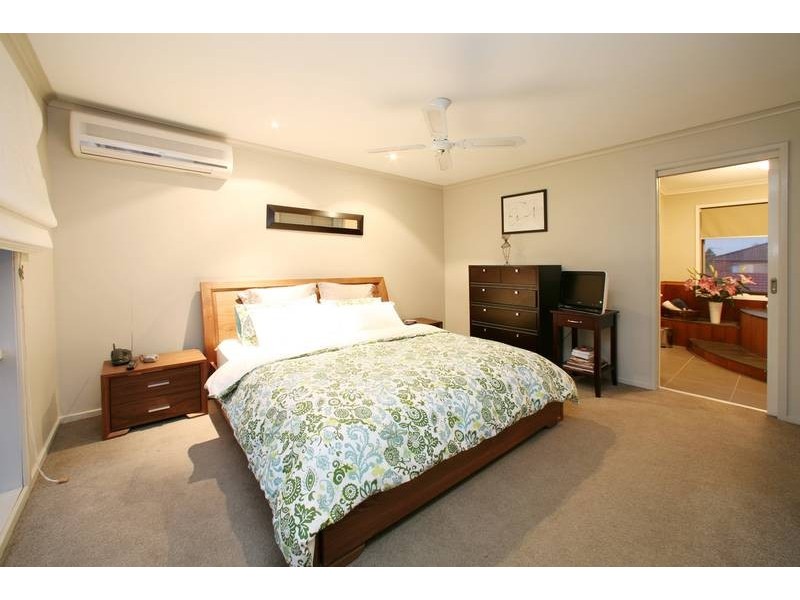 17 Taylors Lane, Rowville VIC 3178