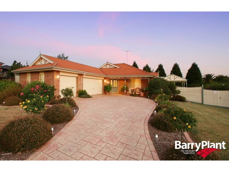8 Moonlight Drive, Lysterfield VIC 3156