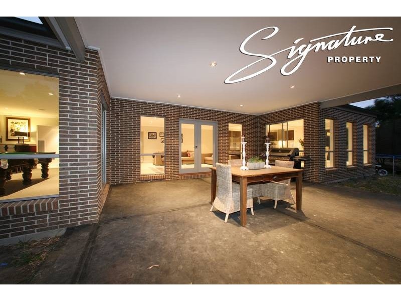 16 Gladesville Close, Lysterfield South VIC 3156