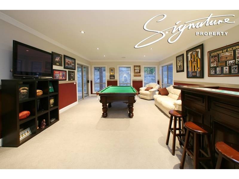 16 Gladesville Close, Lysterfield South VIC 3156