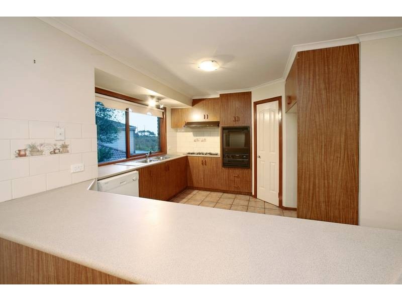 8 Brusco Close, Rowville VIC 3178