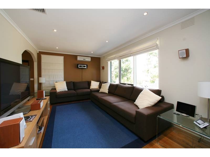 8 Sabre Court, Ferntree Gully VIC 3156
