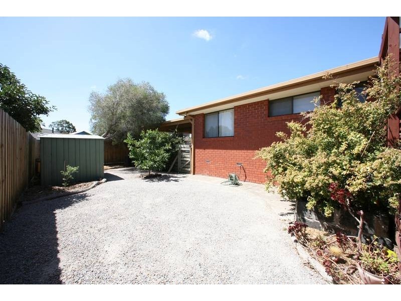 1 Primula Court, Rowville VIC 3178
