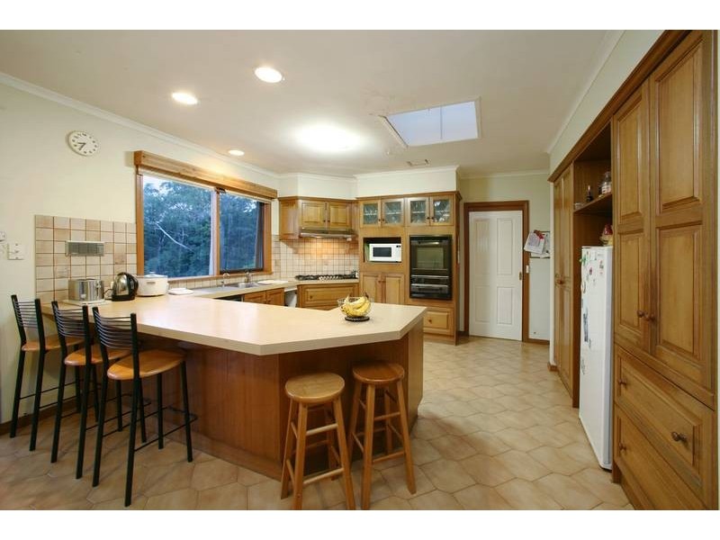 12 Raymond Road, Rowville VIC 3178