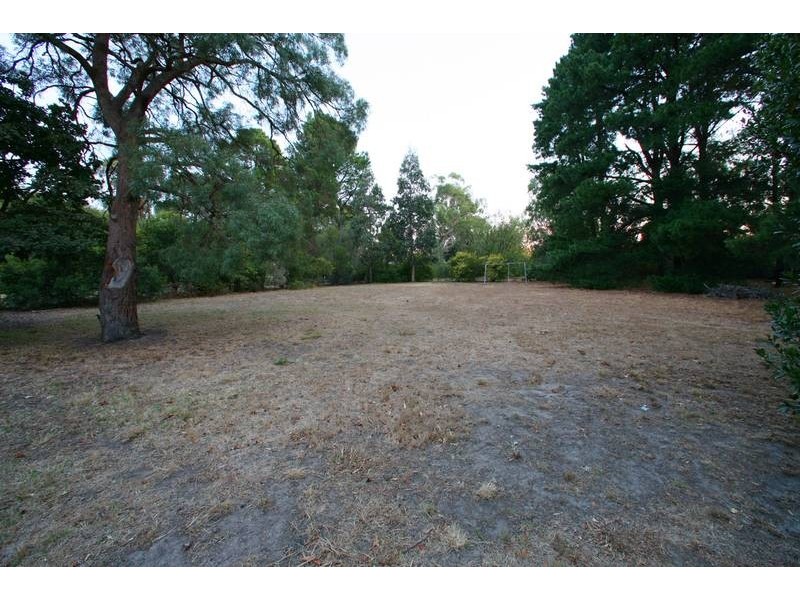 10 Norris Road, Rowville VIC 3178