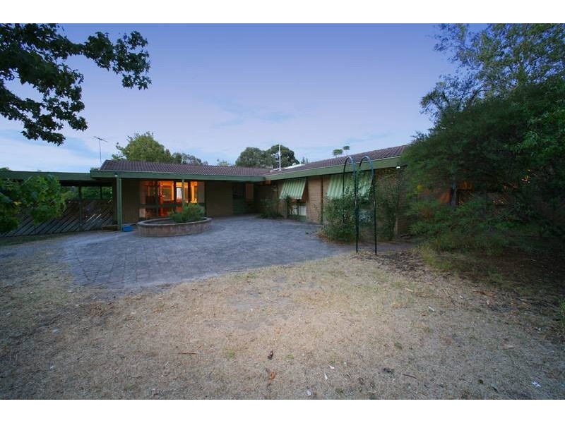 10 Norris Road, Rowville VIC 3178