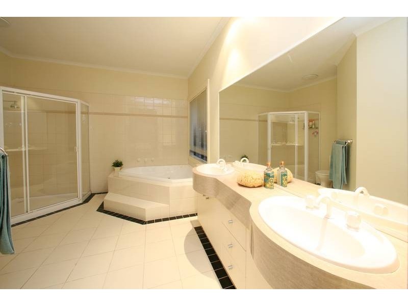 16 The Briars, Lysterfield VIC 3156