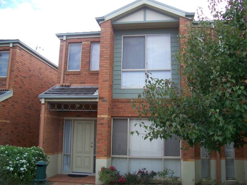 7 St Laurent Rise,, Knoxfield VIC 3180