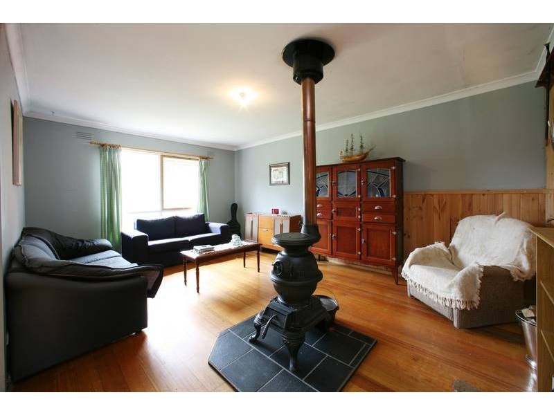 4 Victoria Street, Ferntree Gully VIC 3156