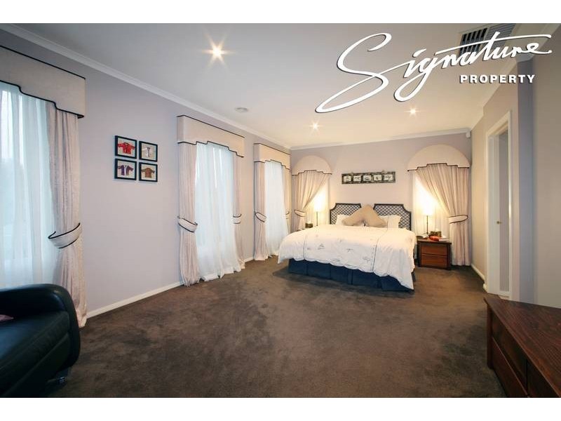 19 Hume Drive, Lysterfield VIC 3156