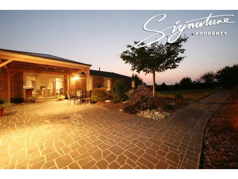 19 Hume Drive, Lysterfield VIC 3156