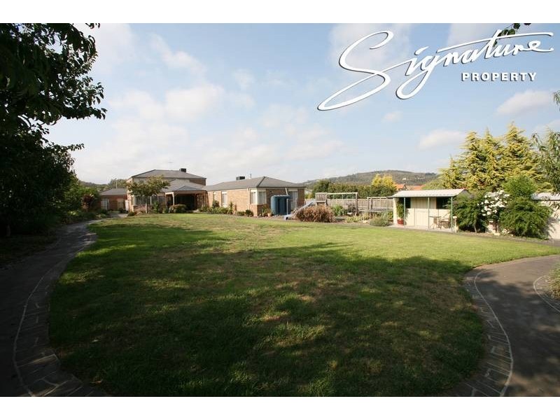 19 Hume Drive, Lysterfield VIC 3156