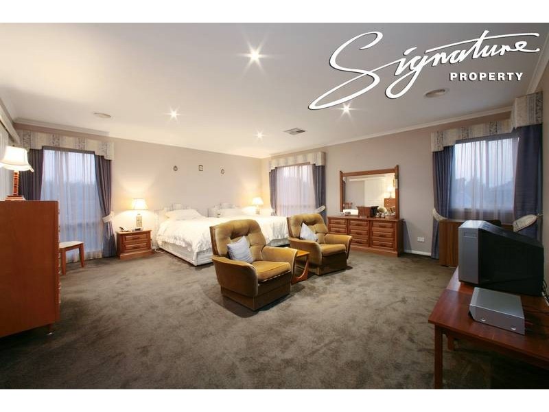 19 Hume Drive, Lysterfield VIC 3156