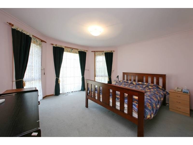 151 Karoo Road, Rowville VIC 3178