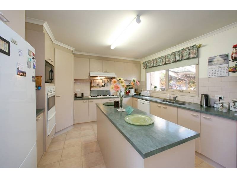 19 Streeton Court, Rowville VIC 3178