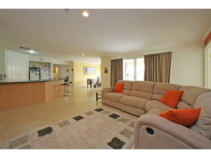 47 Langhorne Crescent, Rowville VIC 3178