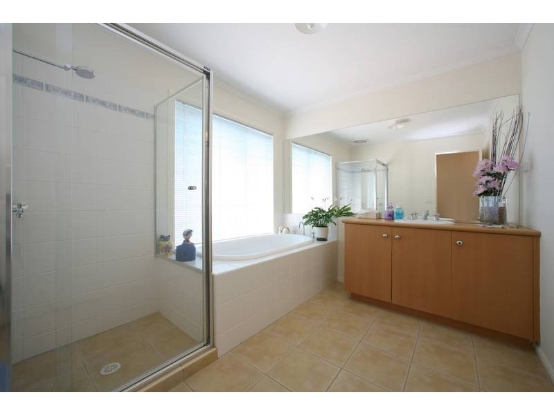 47 Langhorne Crescent, Rowville VIC 3178