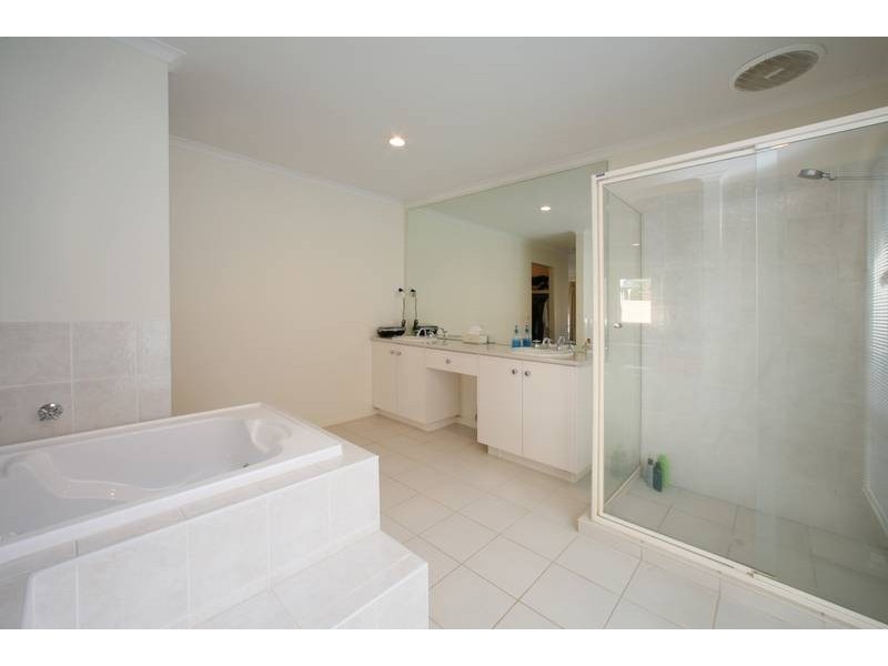 47 Langhorne Crescent, Rowville VIC 3178