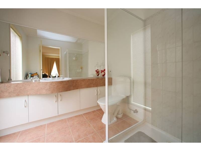 15 Nicole Court, Rowville VIC 3178