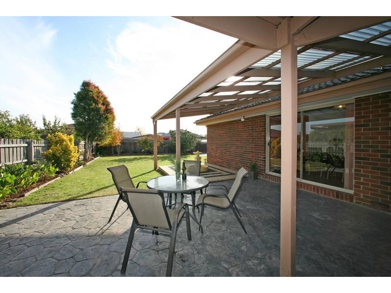 17 The Fairway, Rowville VIC 3178