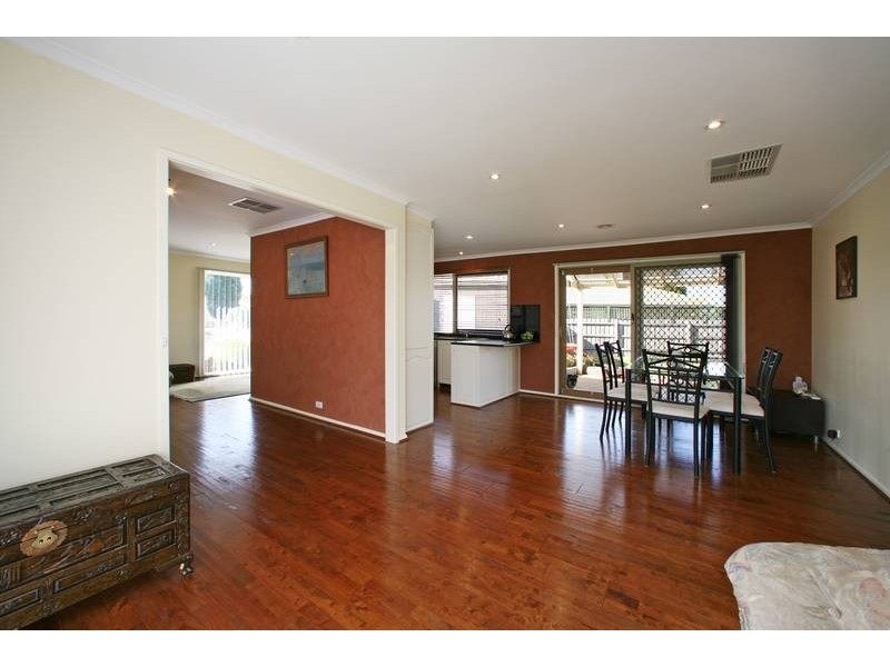 154 Waradgery Drive, Rowville VIC 3178
