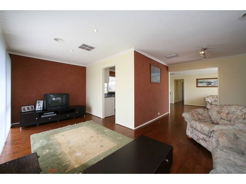 154 Waradgery Drive, Rowville VIC 3178