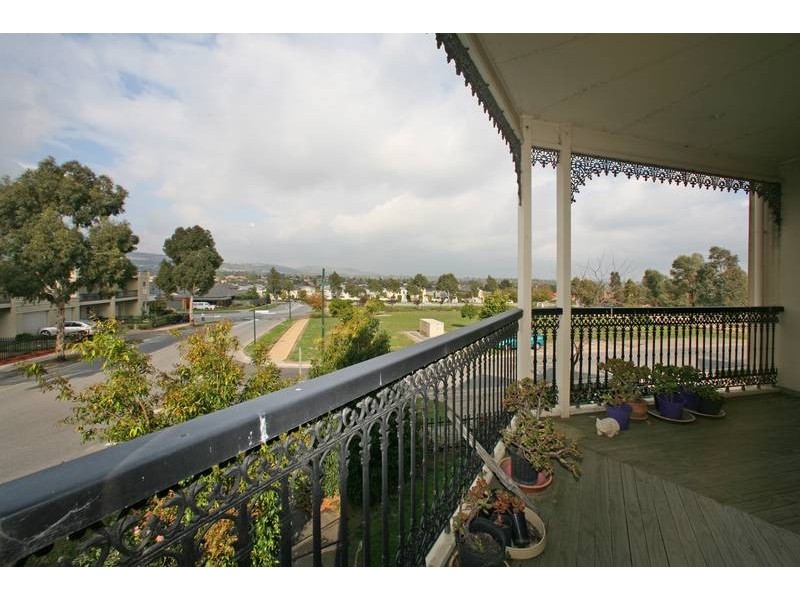 2 Parklane Way, Rowville VIC 3178
