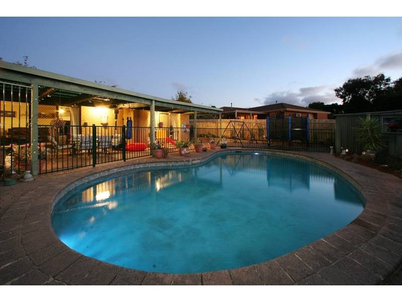 3 Barellan Close, Rowville VIC 3178